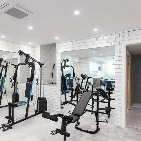 Flh Gloria 70 شقة