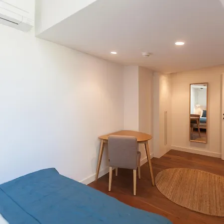 Flh Gloria 70 Apartment Lissabon