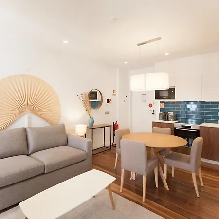 Apartament Flh Gloria 70 *